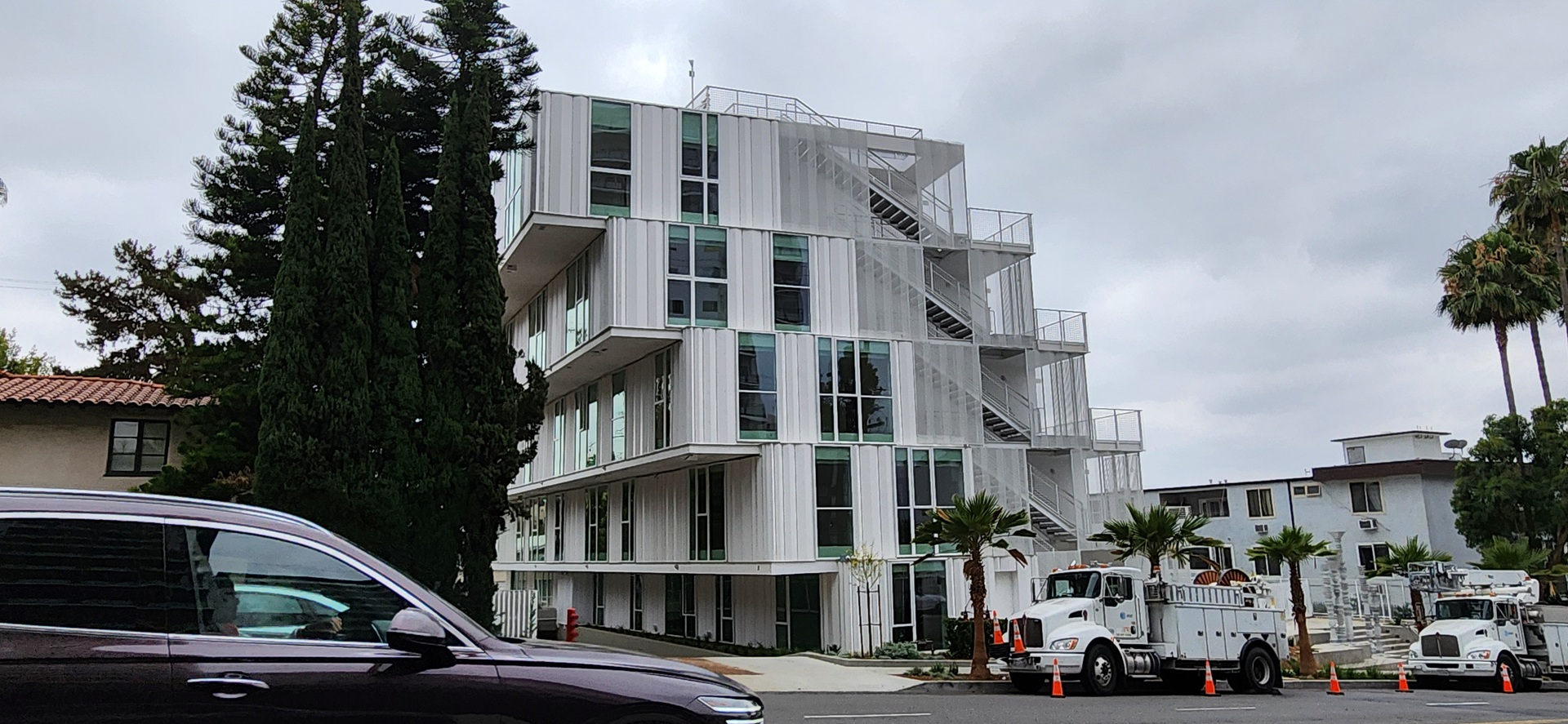 LOHA-designed apartments revealed at 1136 La Cienega in West Hollywood