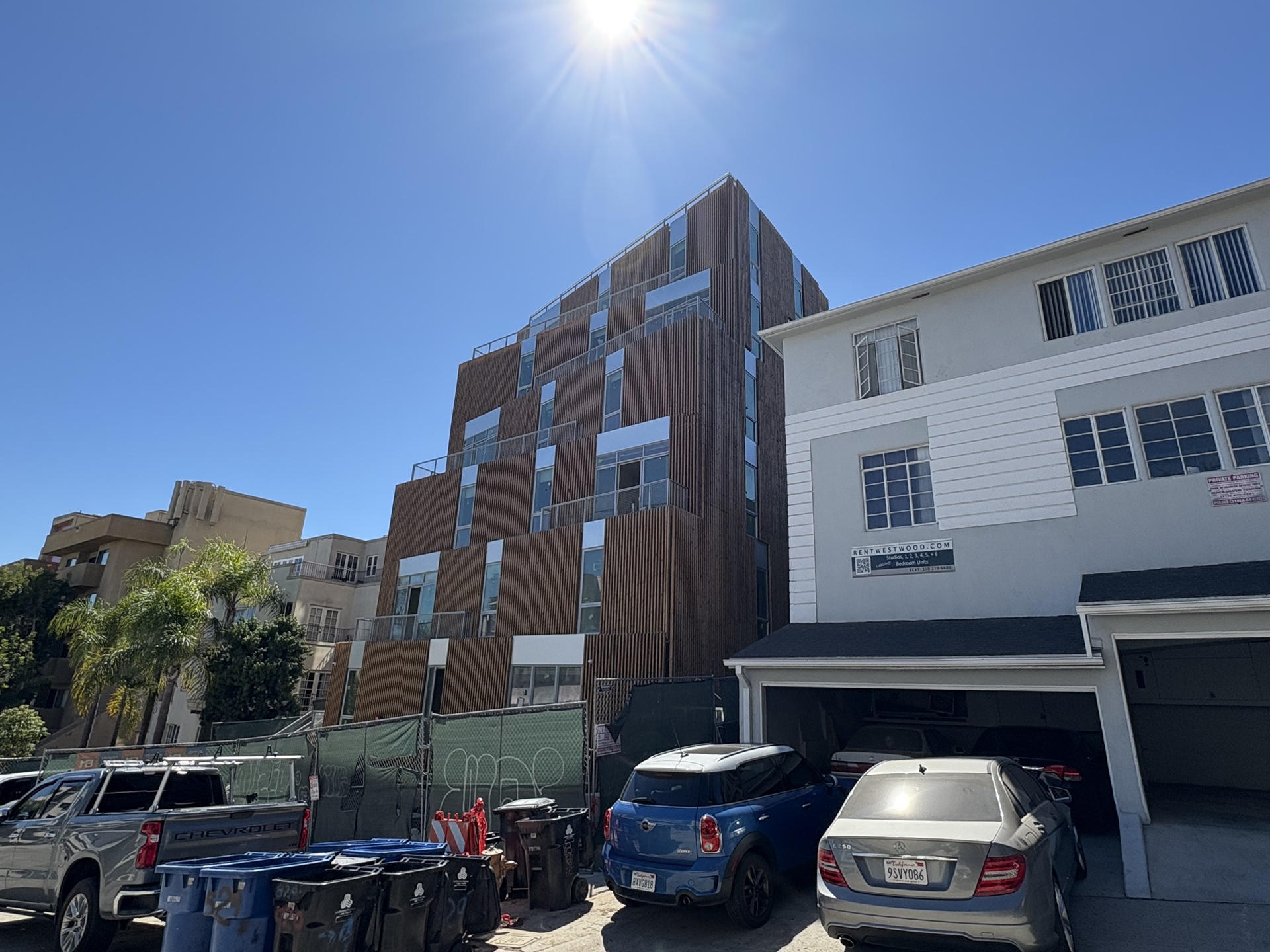 LOHA-designed apartments unwrapped at 535 Glenrock Ave. in Westwood