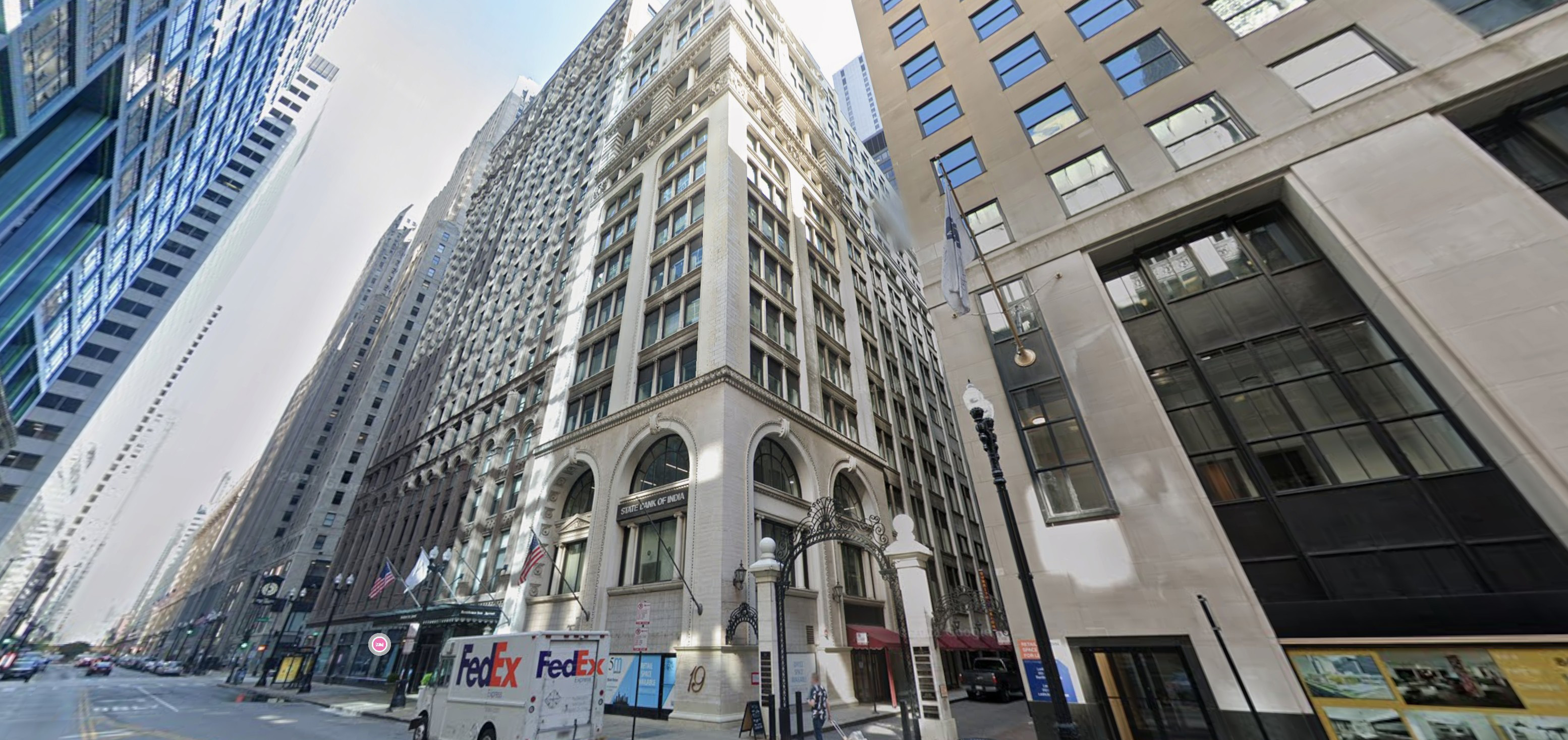 Office-to-residential conversion advances for 19 S. LaSalle