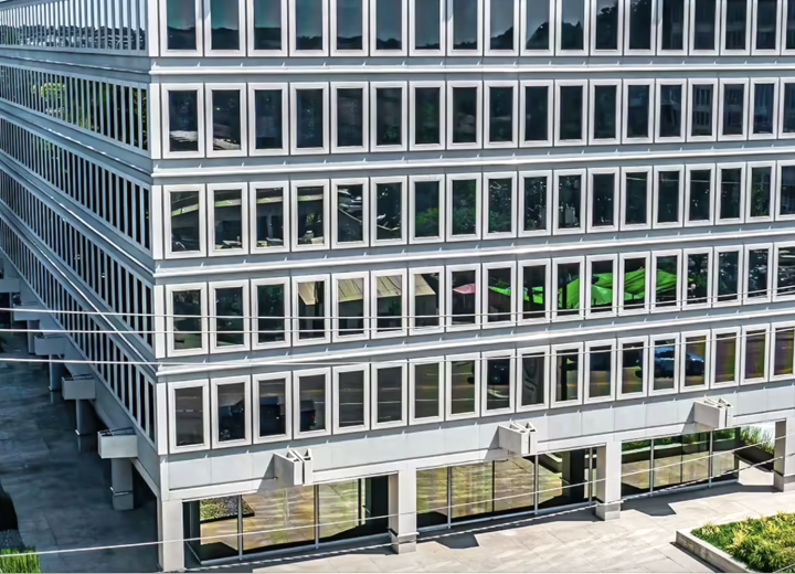 Peachtree Street building's pivot from standard offices to proceed