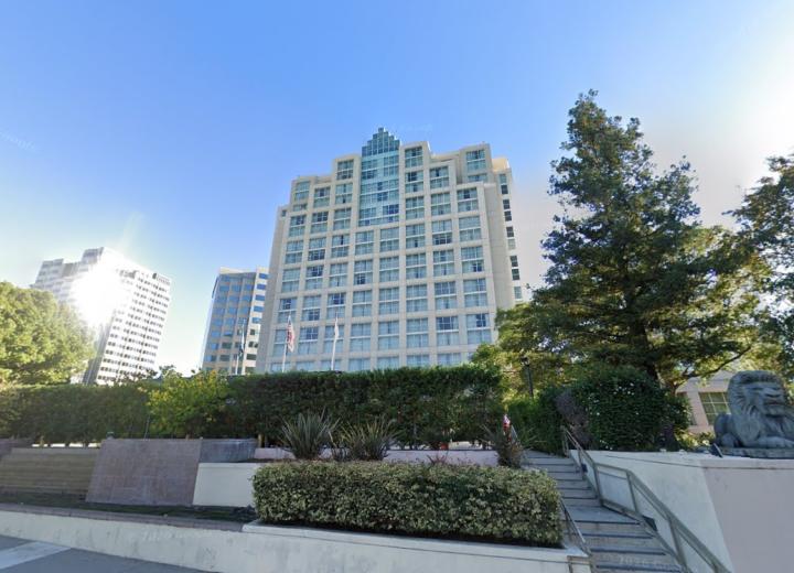 Glendale hotel at 100 W. Glenoaks Blvd. could be converted to condos